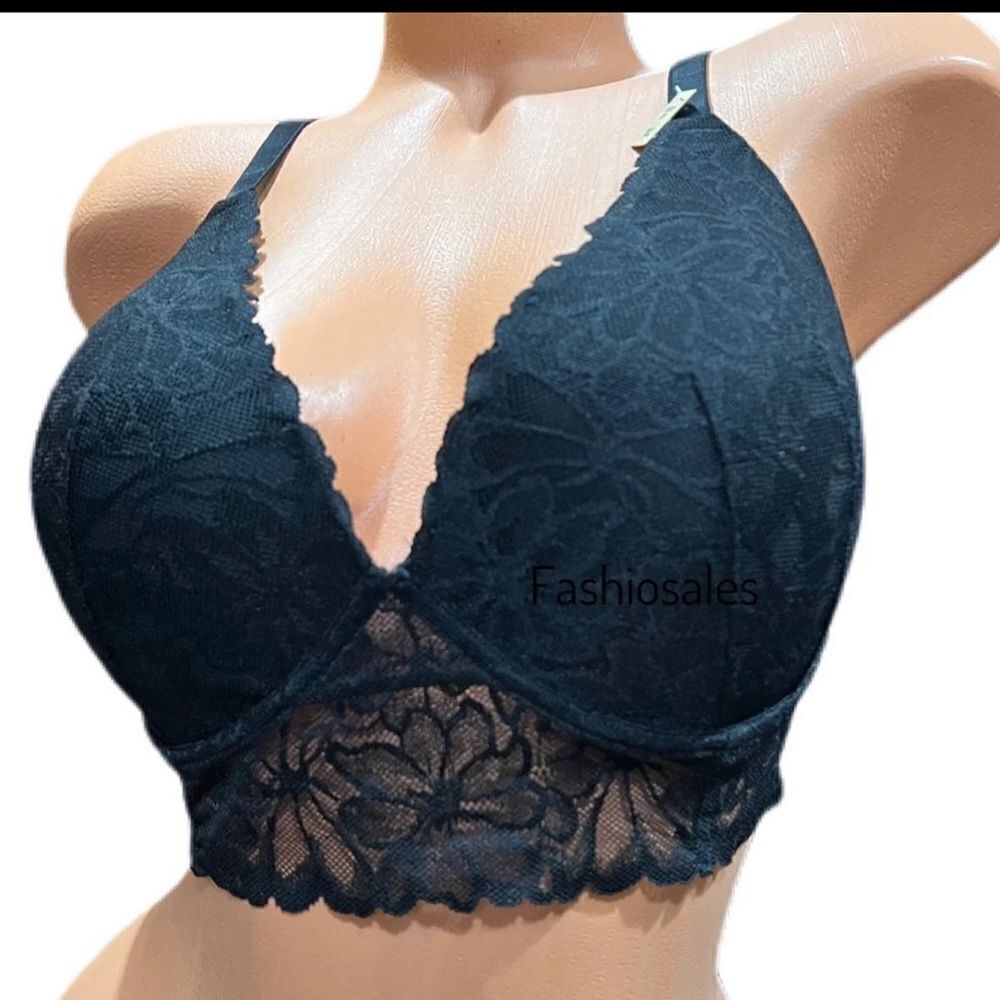Victoria’s Secret PINK Push-up Padded No wire Lace bralette bra Black Xsmall